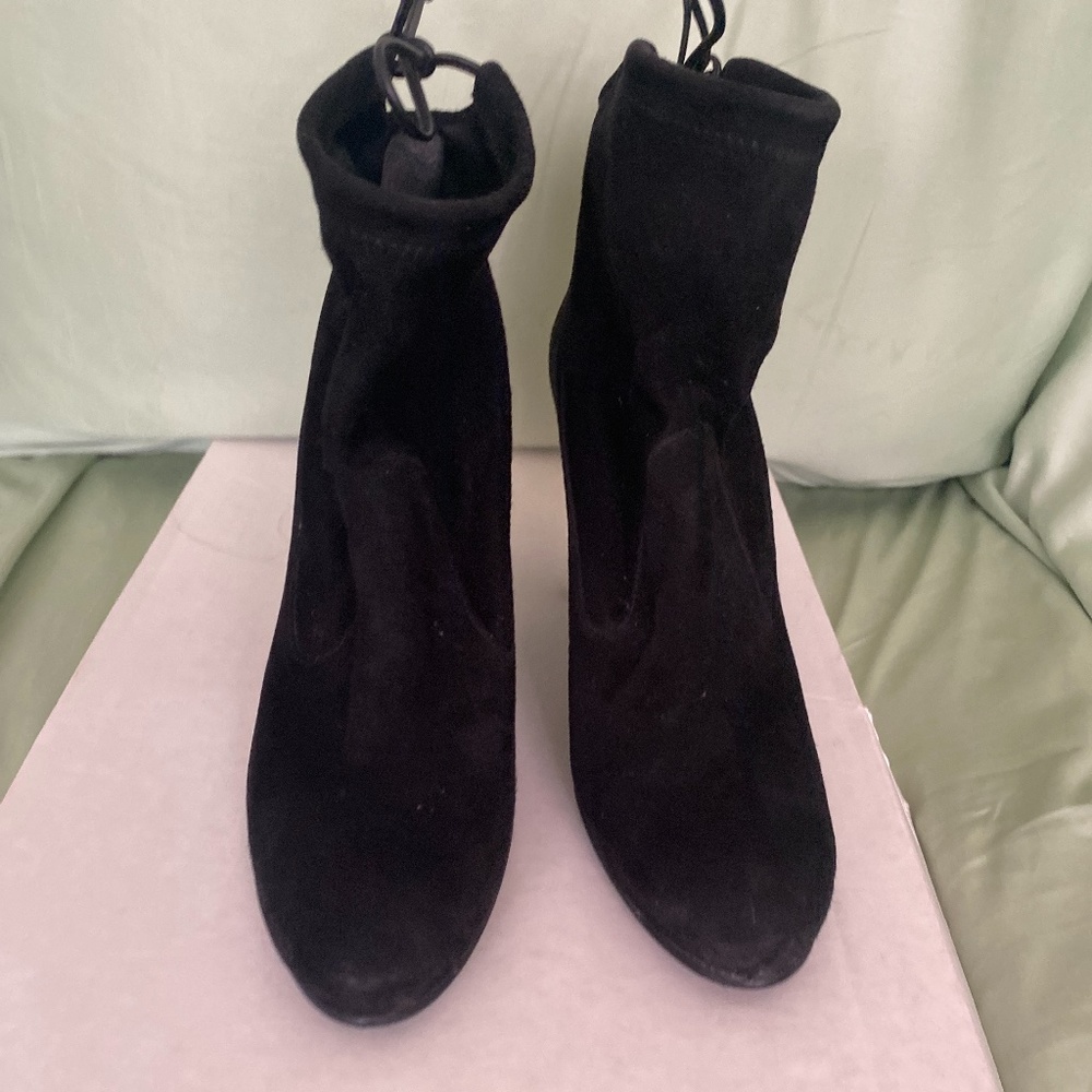 Stuart Weitzman Mitten bootie black suede